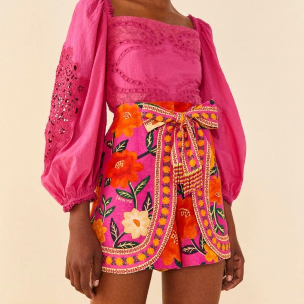 Pink Flower Tapestry Shorts FARM RIO PINK TIE SHORTS BRAND NEW W/TAGS  - FLORAL